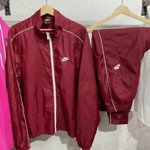 Conjunto Nike impermeável